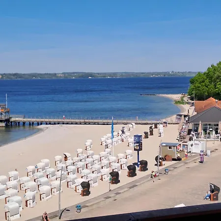 Holiday home Ostseekueste 16